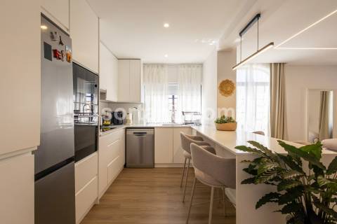 Apartamento T2 Venda em Quarteira,Loulé