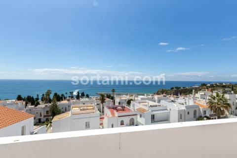 Moradia Geminada T3 Venda em Albufeira e Olhos de Água,Albufeira