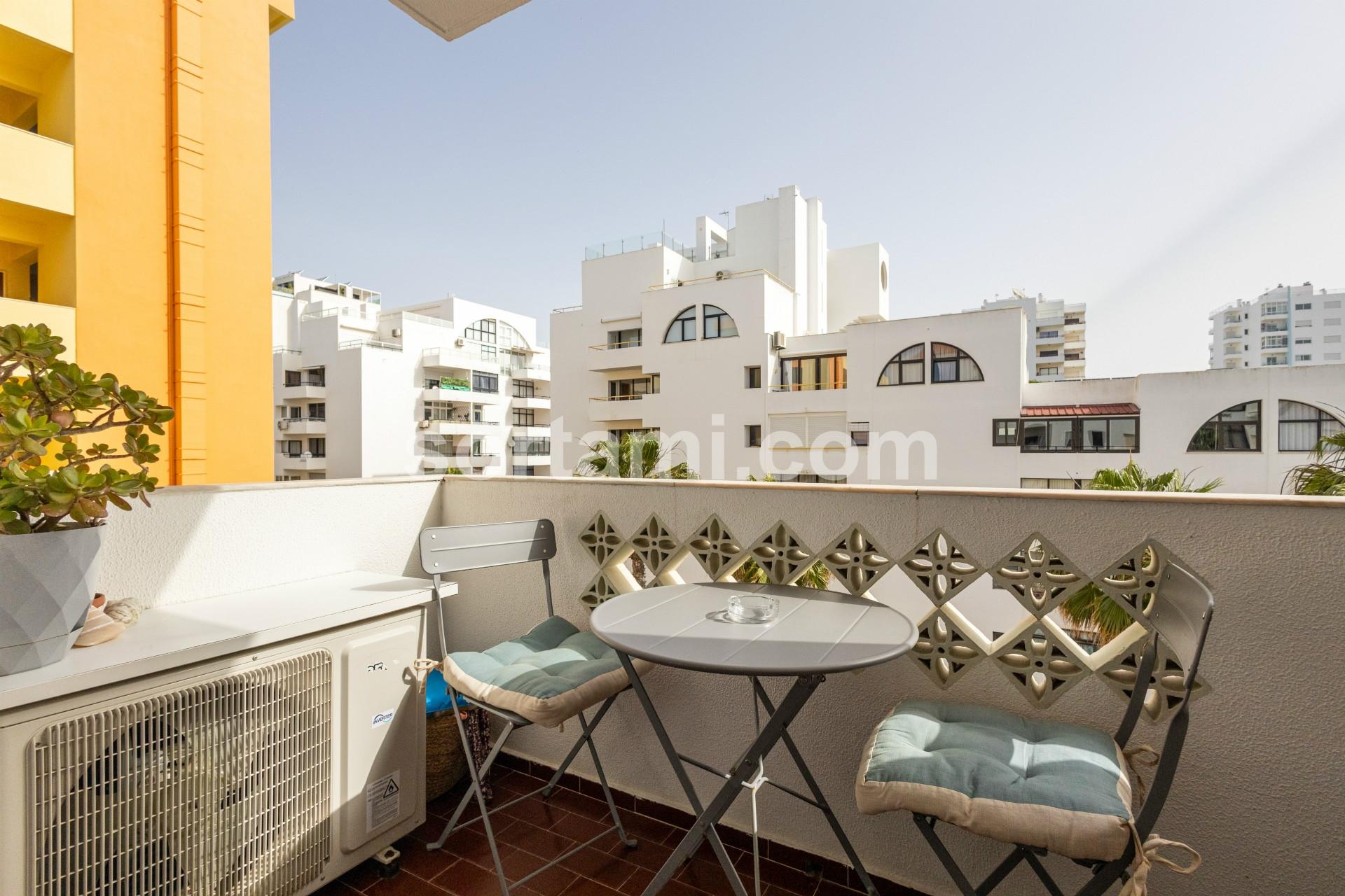 Apartamento T0+1 Venda em Quarteira,Loulé