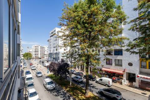 Apartamento T2 Venda em Quarteira,Loulé