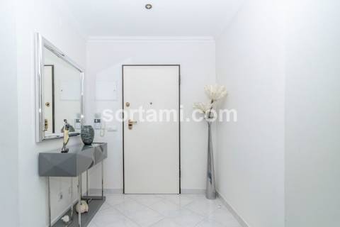 Apartamento T3 Arrendamento em Quarteira,Loulé