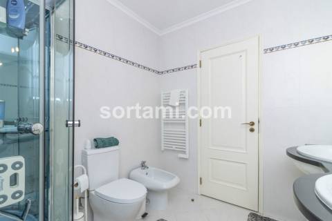 Apartamento T3 Arrendamento em Quarteira,Loulé