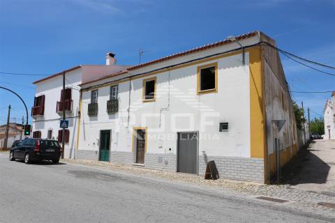 Moradia T4 Venda em Aguiar,Viana do Alentejo