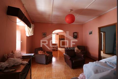 Moradia T4 Venda em Aguiar,Viana do Alentejo