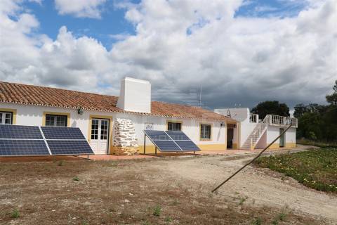 Herdade T4 Venda em Pavia,Mora