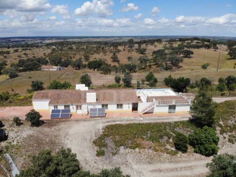 Herdade T4 Venda em Pavia,Mora