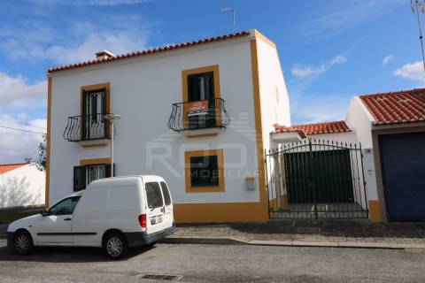 Moradia T4 Venda em Viana do Alentejo,Viana do Alentejo