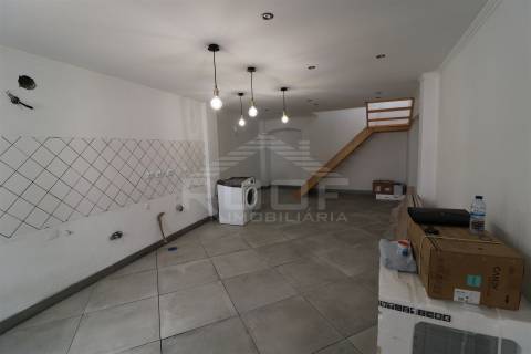 Moradia T2 Venda em Évora (São Mamede, Sé, São Pedro e Santo Antão),Évora