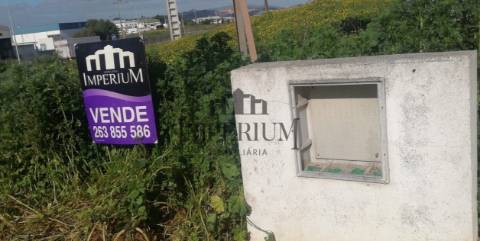 Terreno Urbano T3 Venda em Carregado e Cadafais,Alenquer