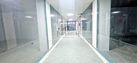 Loja  Arrendamento em Carregado e Cadafais,Alenquer