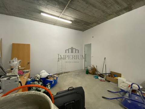 Loja  Arrendamento em Carregado e Cadafais,Alenquer