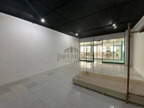 Loja  Arrendamento em Carregado e Cadafais,Alenquer