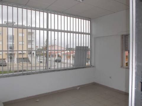 Loja  Venda em Carregado e Cadafais,Alenquer