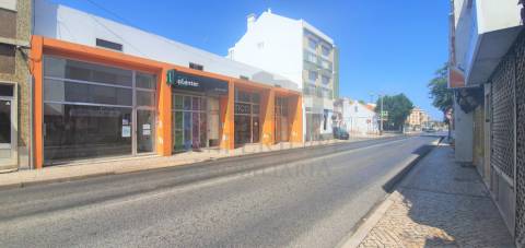 Loja  Venda em Carregado e Cadafais,Alenquer