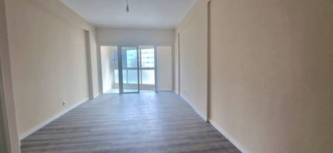 Apartamento T3 Arrendamento em Póvoa de Santo Adrião e Olival Basto,Odivelas