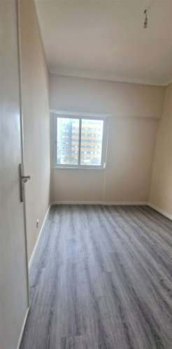 Apartamento T3 Arrendamento em Póvoa de Santo Adrião e Olival Basto,Odivelas