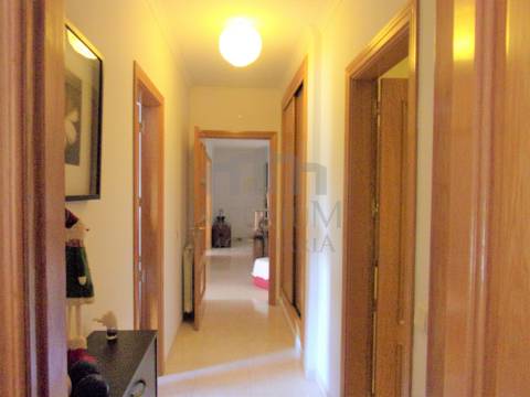 Apartamento T2 Arrendamento em Carregado e Cadafais,Alenquer