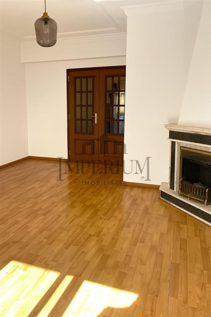 Apartamento T3 Venda em Carregado e Cadafais,Alenquer