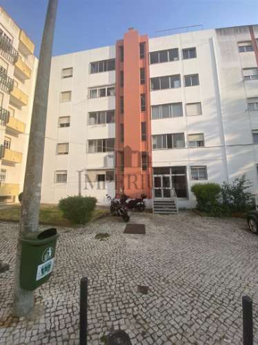 Apartamento T3 Venda em Carregado e Cadafais,Alenquer