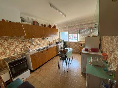 Apartamento T3 Venda em Carregado e Cadafais,Alenquer