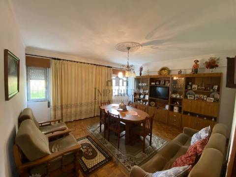 Apartamento T3 Venda em Carregado e Cadafais,Alenquer