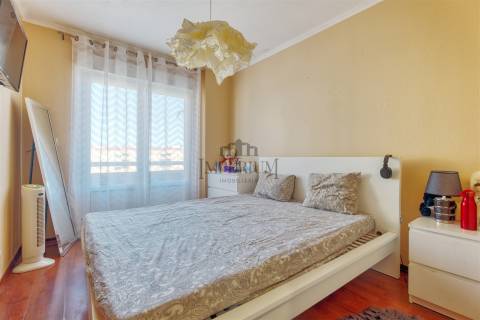 Apartamento T2 Venda em Carregado e Cadafais,Alenquer