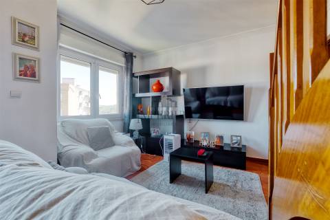 Apartamento T2 Venda em Carregado e Cadafais,Alenquer