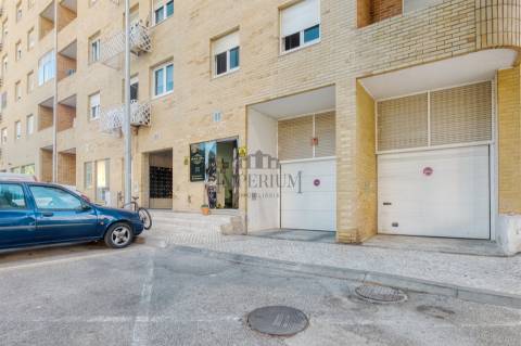 Apartamento T2 Venda em Carregado e Cadafais,Alenquer