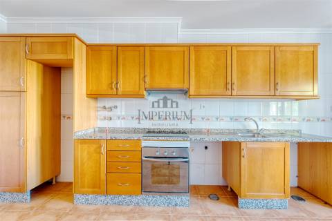 Apartamento T2 Venda em Carregado e Cadafais,Alenquer