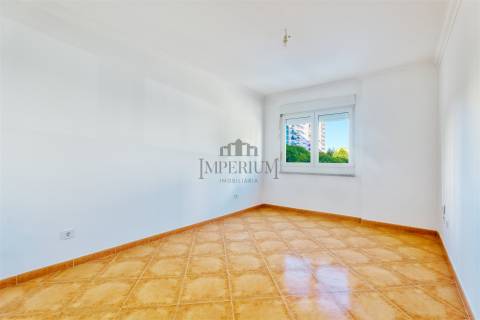 Apartamento T2 Venda em Carregado e Cadafais,Alenquer