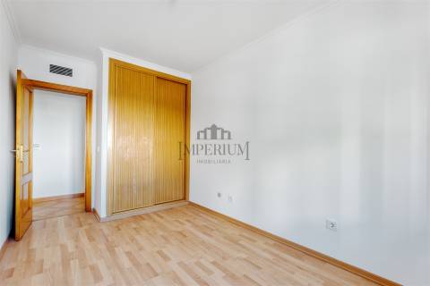 Apartamento T2 Venda em Carregado e Cadafais,Alenquer