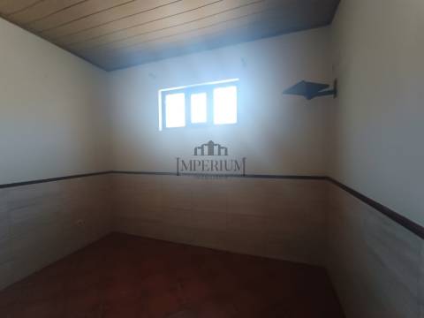 Andar Moradia T2 Arrendamento em Alenquer (Santo Estêvão e Triana),Alenquer