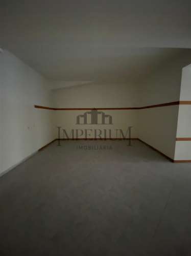 Loja  Venda em Castanheira do Ribatejo e Cachoeiras,Vila Franca de Xira