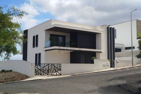 Moradia T3 Venda em Alenquer (Santo Estêvão e Triana),Alenquer