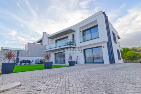 Moradia T3 Venda em Alenquer (Santo Estêvão e Triana),Alenquer