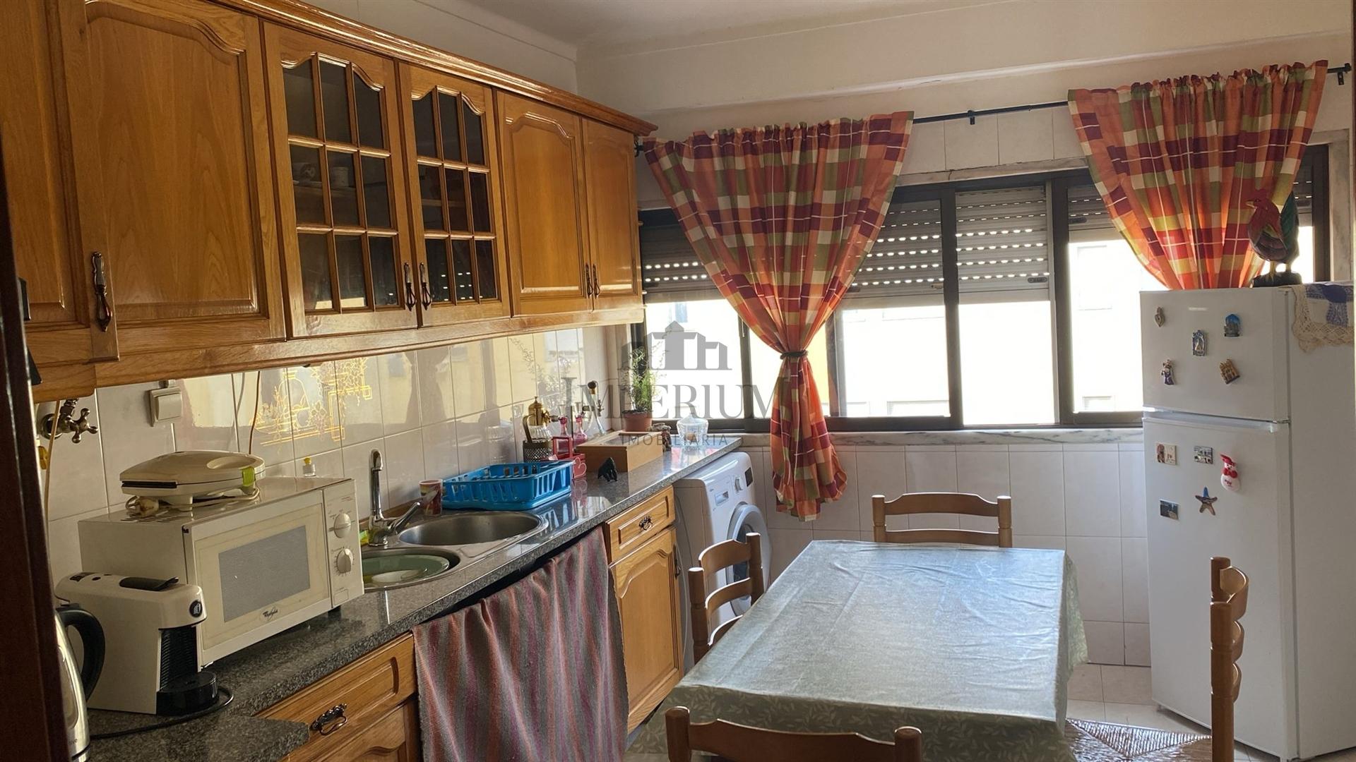 Apartamento T2 Venda em Carregado e Cadafais,Alenquer