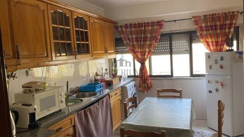 Apartamento T2 Venda em Carregado e Cadafais,Alenquer