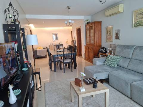 Apartamento T3 Venda em Carregado e Cadafais,Alenquer