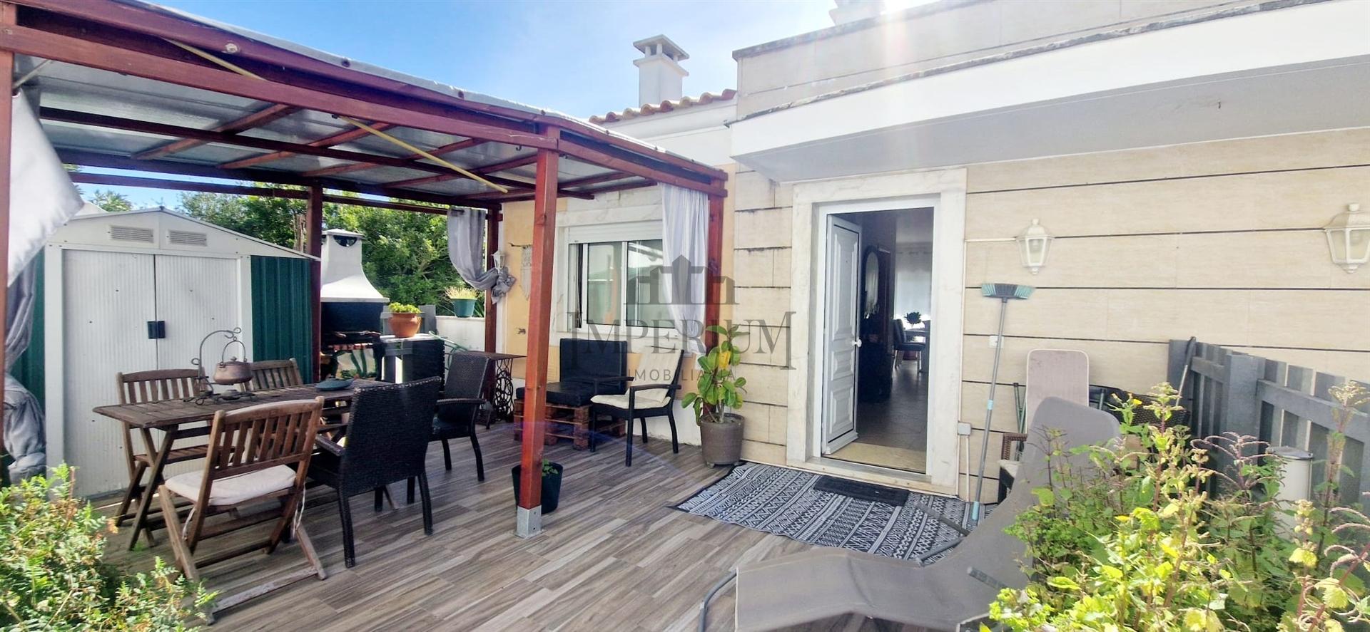 Moradia T3 Venda em Alenquer (Santo Estêvão e Triana),Alenquer