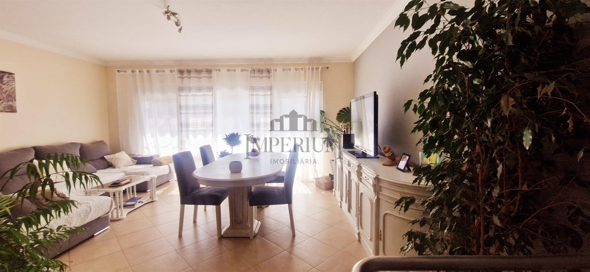 Moradia T3 Venda em Alenquer (Santo Estêvão e Triana),Alenquer