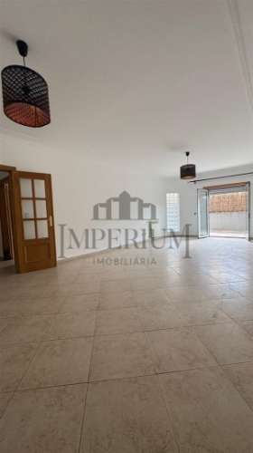 Apartamento T3 Venda em Carregado e Cadafais,Alenquer