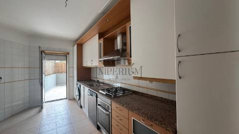 Apartamento T3 Venda em Carregado e Cadafais,Alenquer