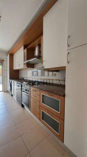 Apartamento T3 Venda em Carregado e Cadafais,Alenquer