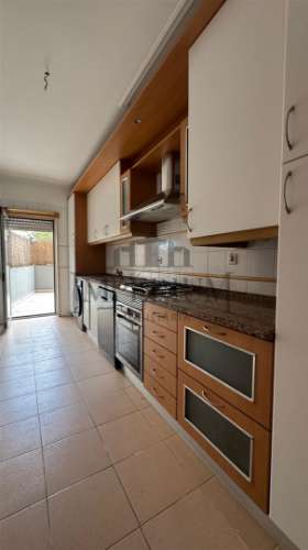 Apartamento T3 Venda em Carregado e Cadafais,Alenquer