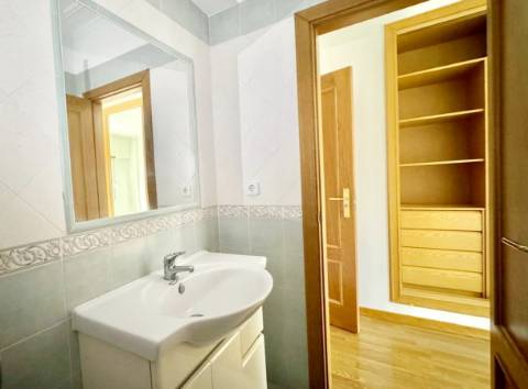 Apartamento T3 Venda em Carregado e Cadafais,Alenquer