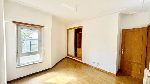 Apartamento T3 Venda em Carregado e Cadafais,Alenquer