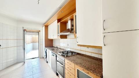 Apartamento T3 Venda em Carregado e Cadafais,Alenquer