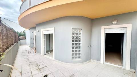Apartamento T3 Venda em Carregado e Cadafais,Alenquer