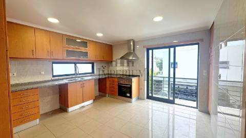 Moradia T5 Venda em Laranjeiro e Feijó,Almada