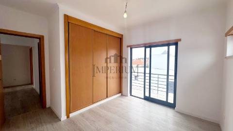 Moradia T5 Venda em Laranjeiro e Feijó,Almada